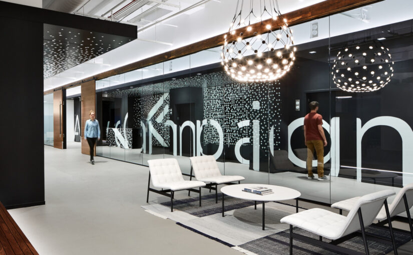 Como é trabalhar em uma empresa dos Estados Unidos?